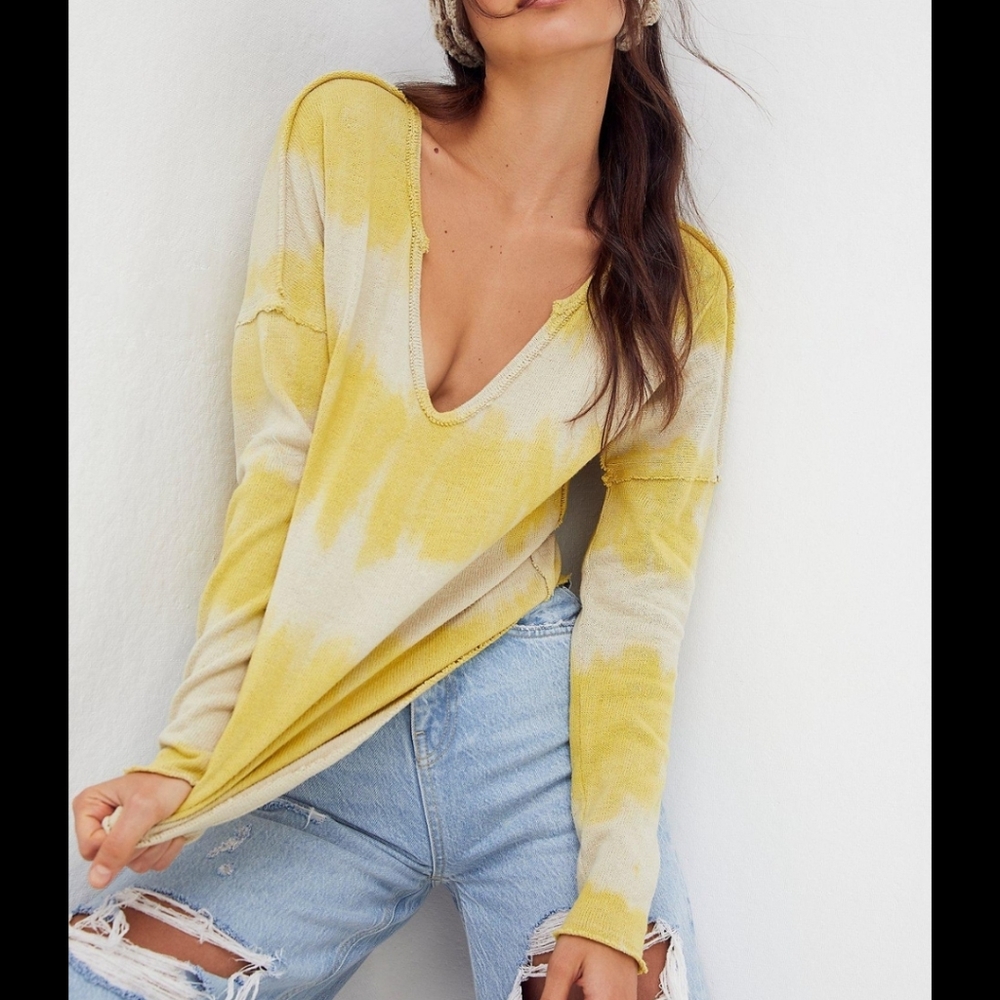 NWT - Free People - come and get it washed knit top - size XSmall